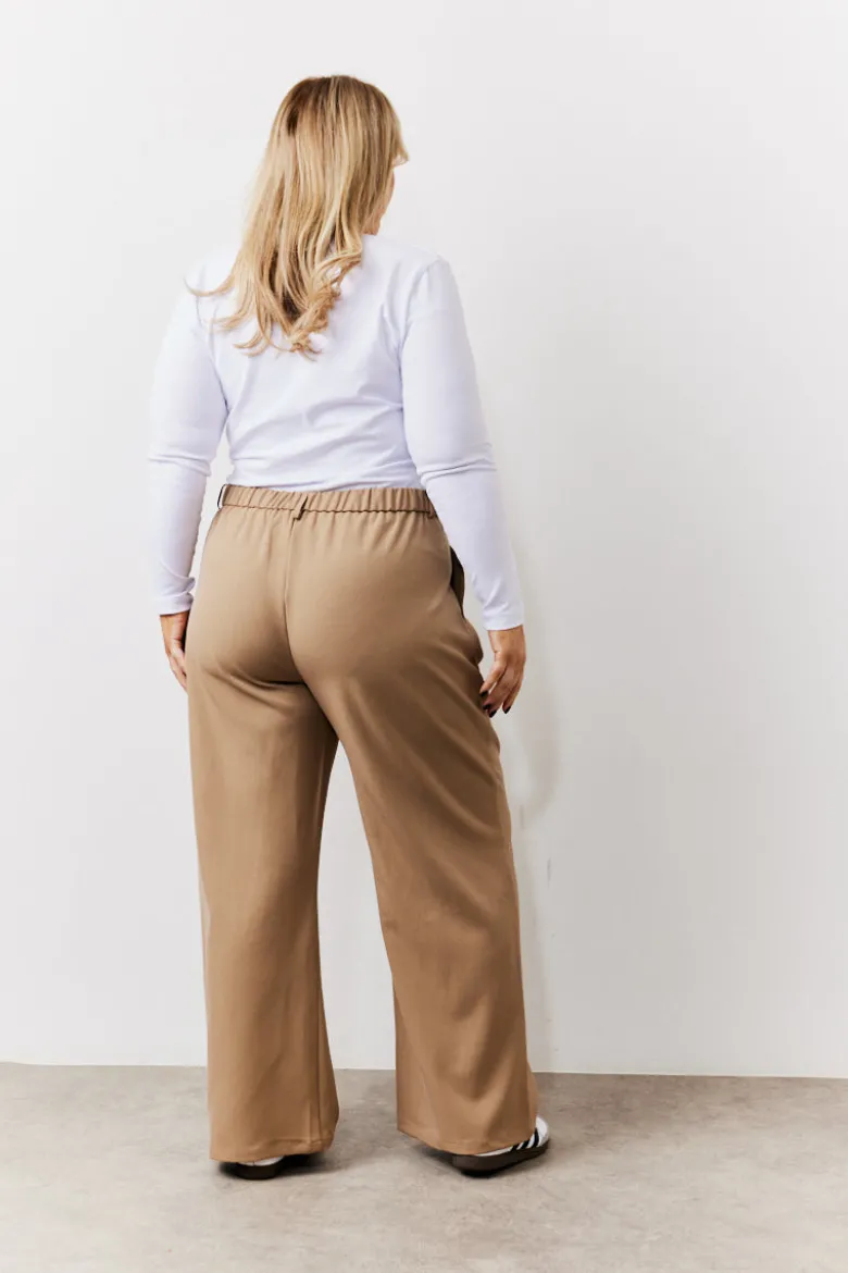 Adjustable Waist Pleat Wide Leg Trouser