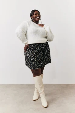 Black Floral Flippy Mini Skirt – Soft & Lightweight Fit