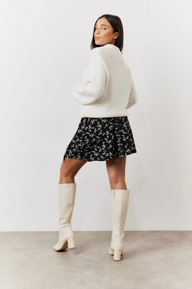 Black Floral Flippy Mini Skirt – Soft & Lightweight Fit