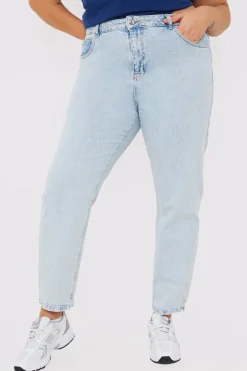 Bleach Wash Mom Jean