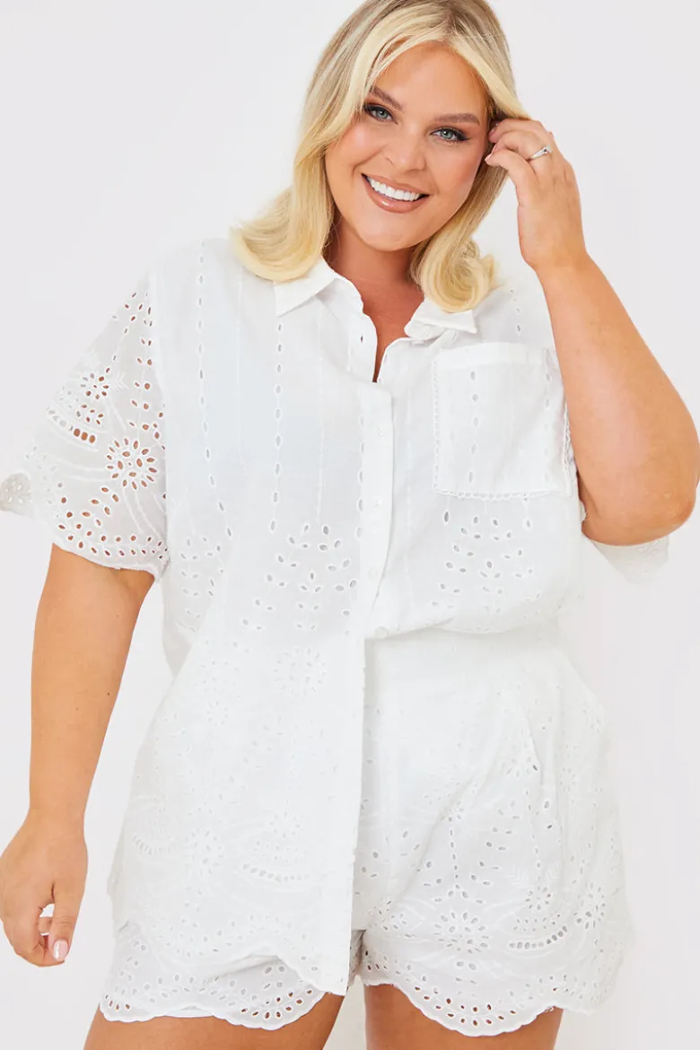 Broderie Short