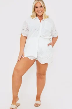 Broderie Short