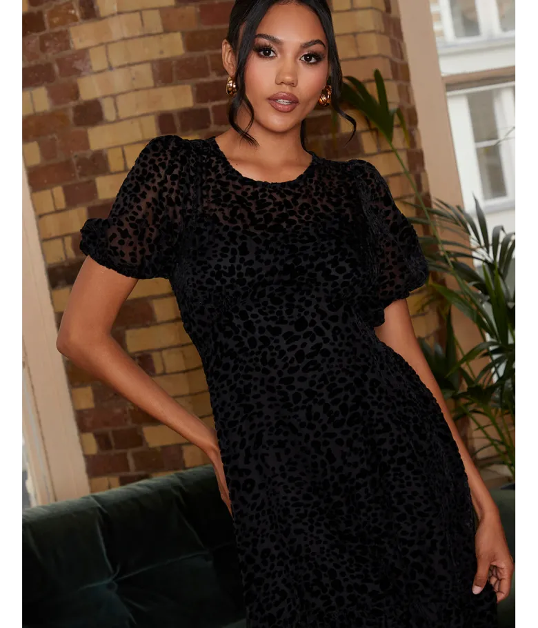 Chi Chi London Short Sleeve Sheer Detail Dobby Midi Dress in Black