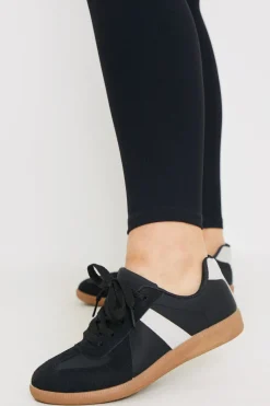 CONTRAST PANEL TRAINERS