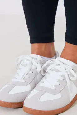 CONTRAST PANEL TRAINERS