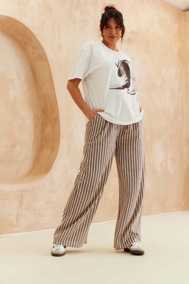 Cowboy Hat And Boots Graphic T-Shirt