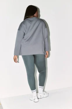 Fits Embroidered Crew Neck Long Sleeve T-Shirt