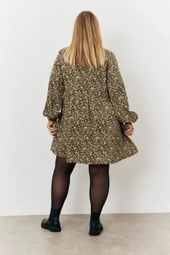 Floral Print Button Through Tiered Smock Dress