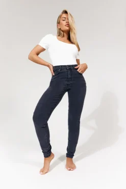 Isobelle Skinny Jean in Black