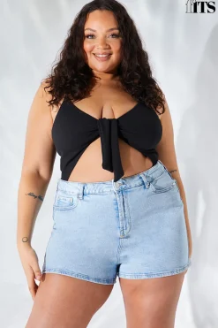 Light Wash Denim Mom Short