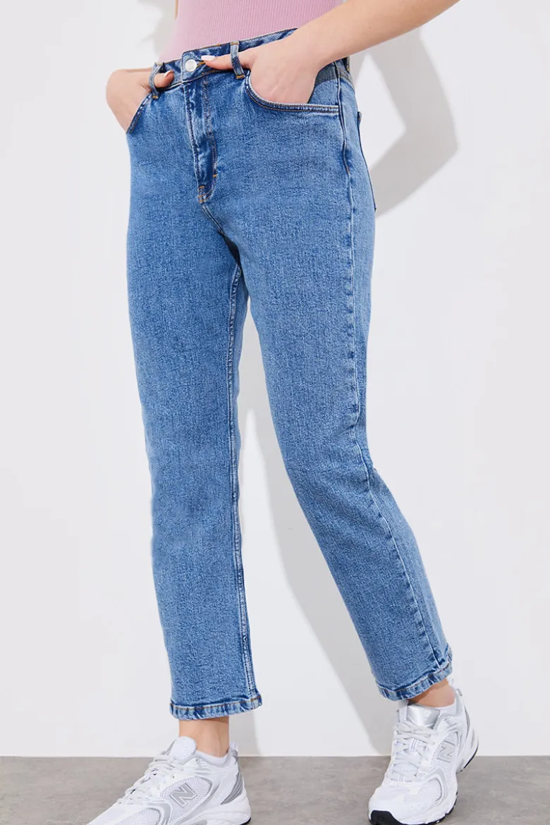 Mid Straight Leg High Rise Ankle Grazer Jeans
