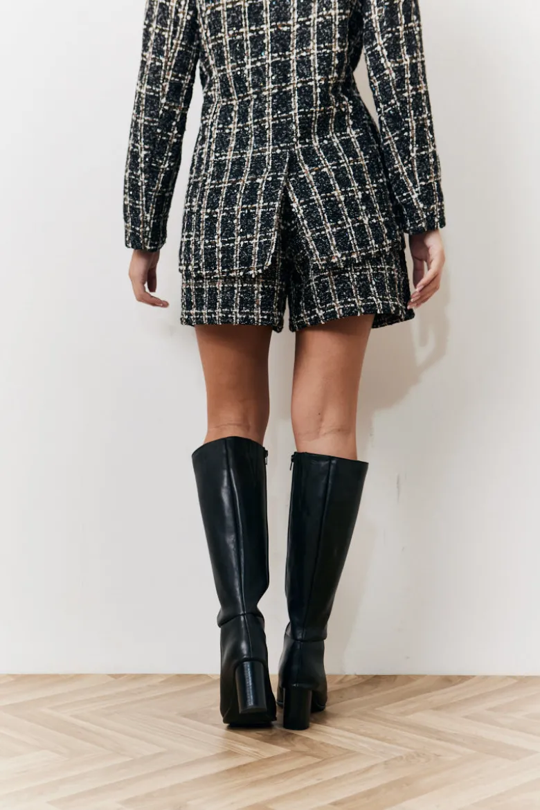 Occasion Black Boucle Check Short