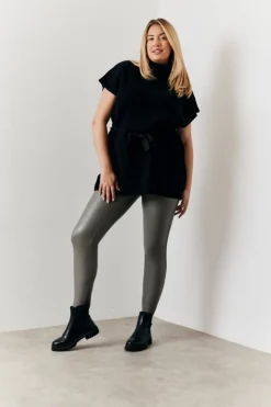 Perfect Sculpting High Waisted Leather Look Leggings