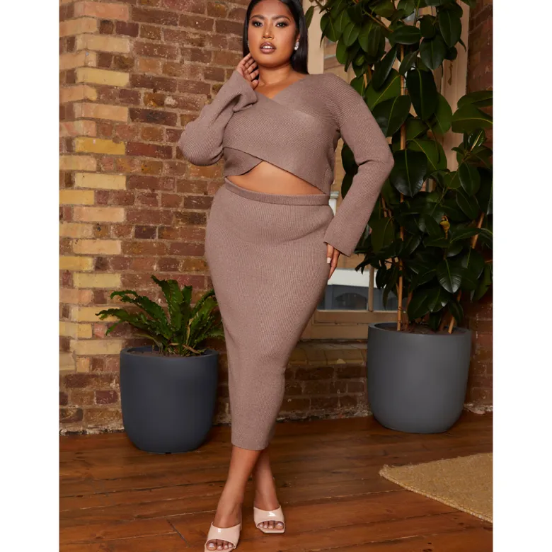 Plus Size Rib Knit Midi Skirt in Mocha