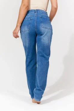 Sofia Straight Leg Mom Jeans