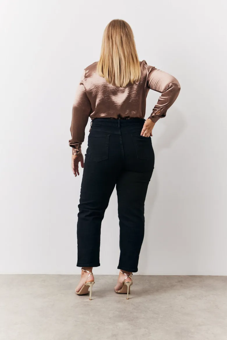 Straight Leg High Rise Ankle Grazer Jeans