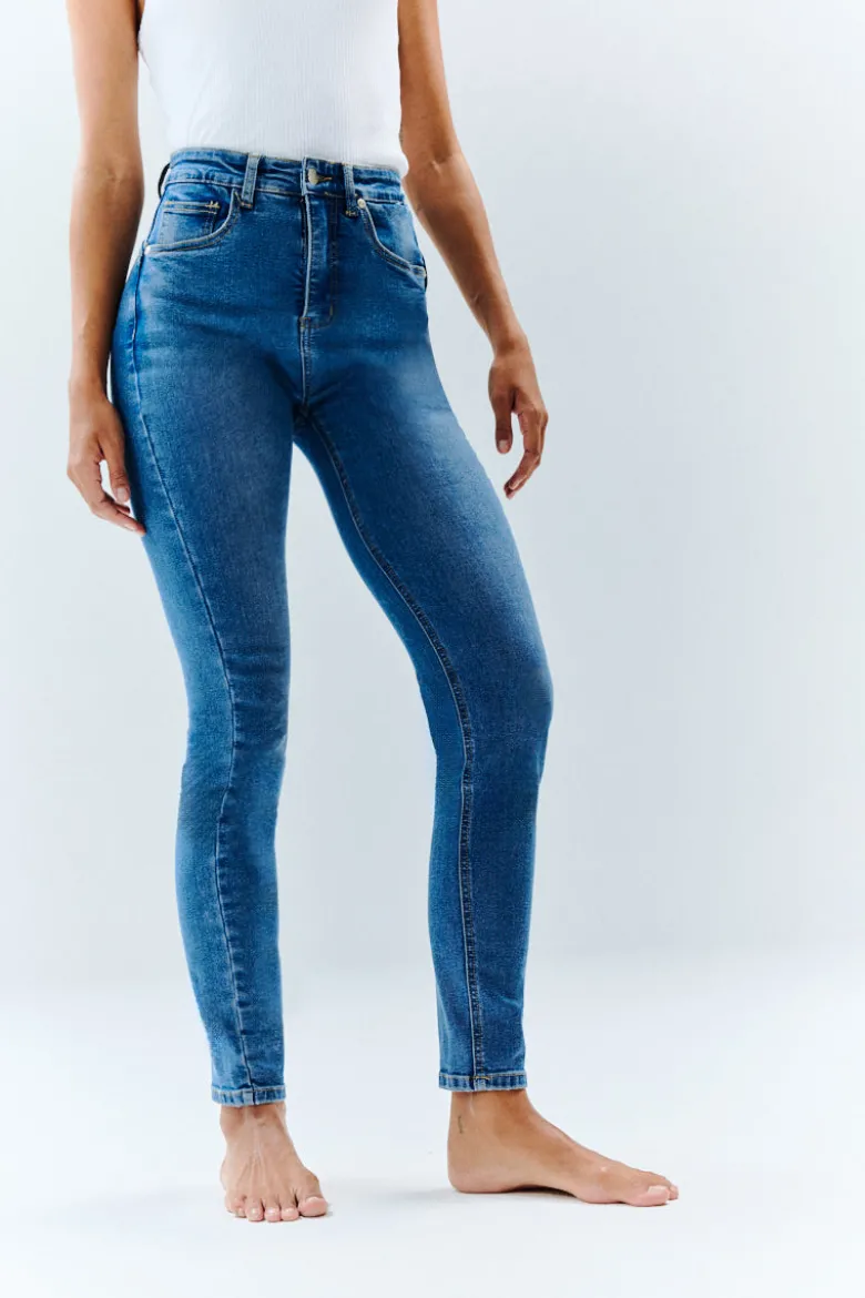 The Miracle Skinny Jean