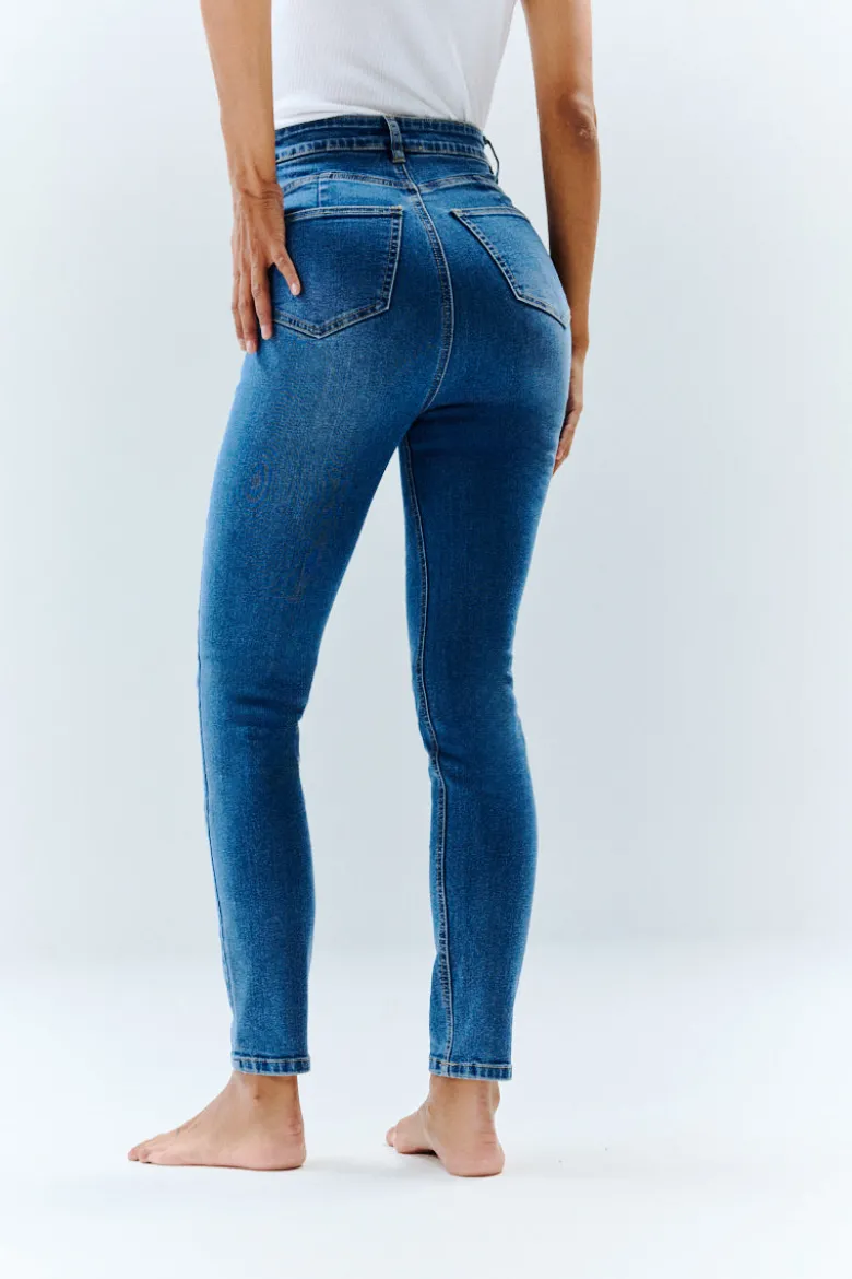 The Miracle Skinny Jean