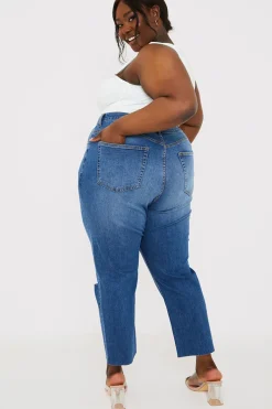 WASH STRETCH STRAIGHT JEANS