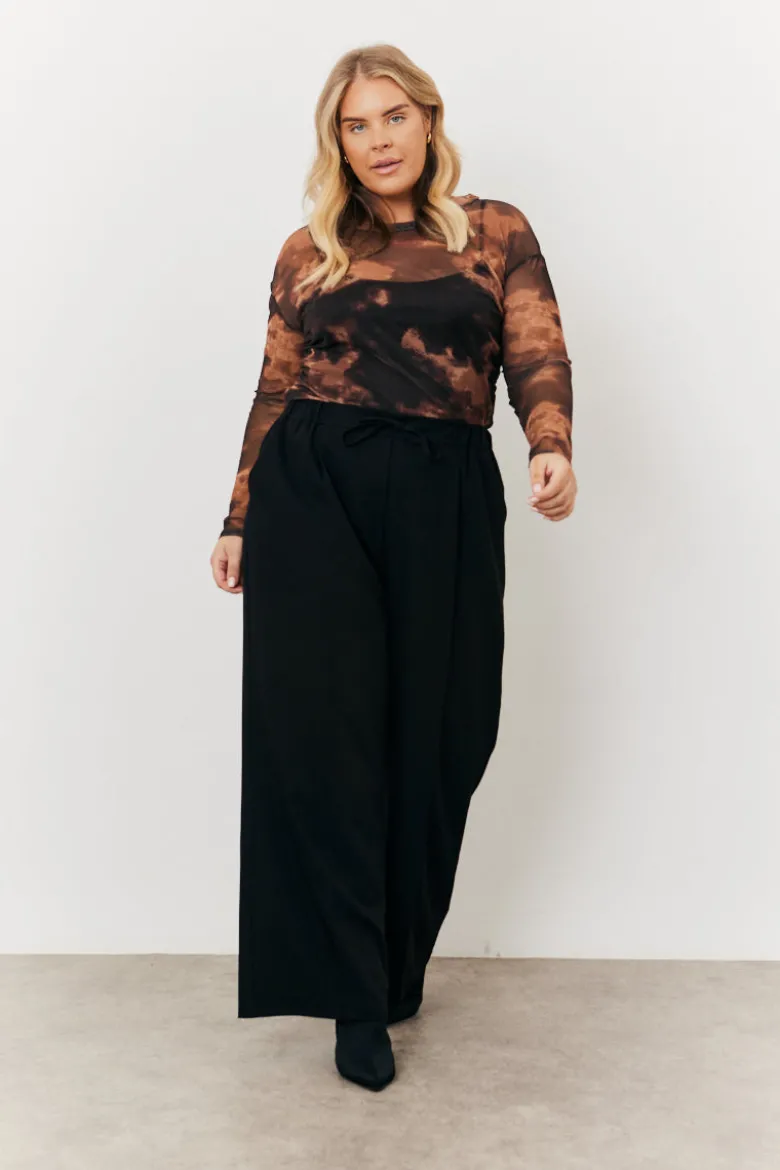 Wide Leg Trouser